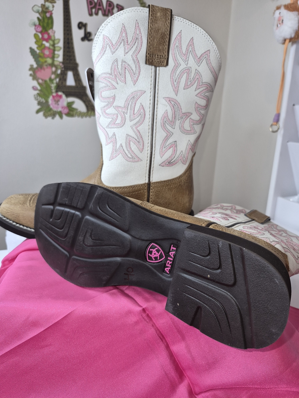 Ariat Tan Leather Foot with White Shaft Heeled Western Boots - Picture 5 of 5